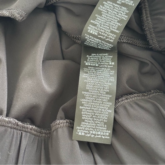 NWT Sweaty Betty Explorer Pullover Jacket in Black Cropped Cuff Half Zip Size S - Picture 16 of 16